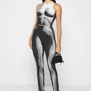 Maniere de voir BODY PRINT RACER TOP + BODY PRINT LEGGINGS- WHITE/GREY